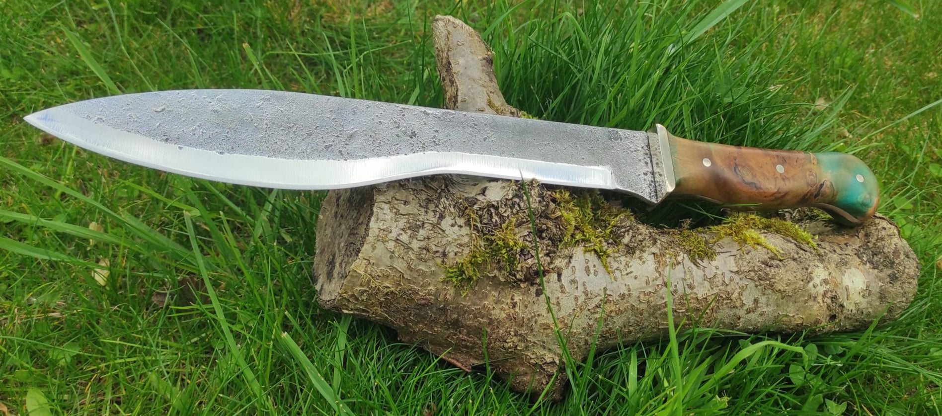 Kukri en érable vert