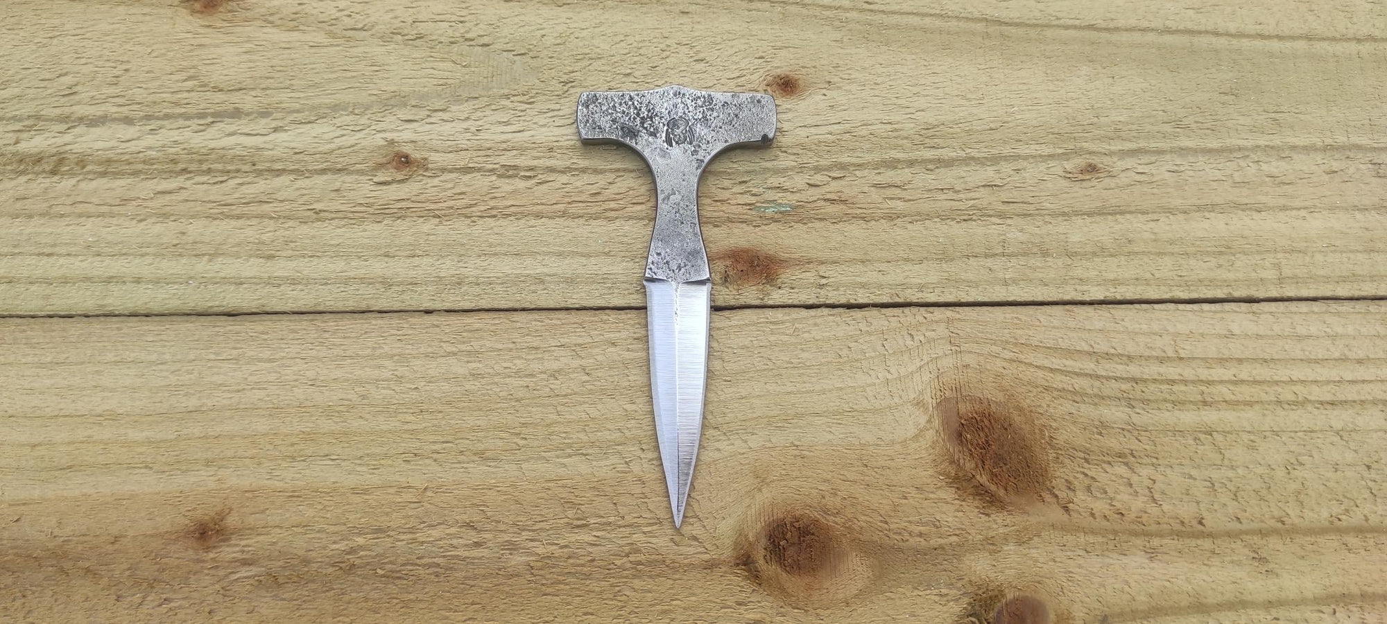 Mjöllnir : Double Tranchant