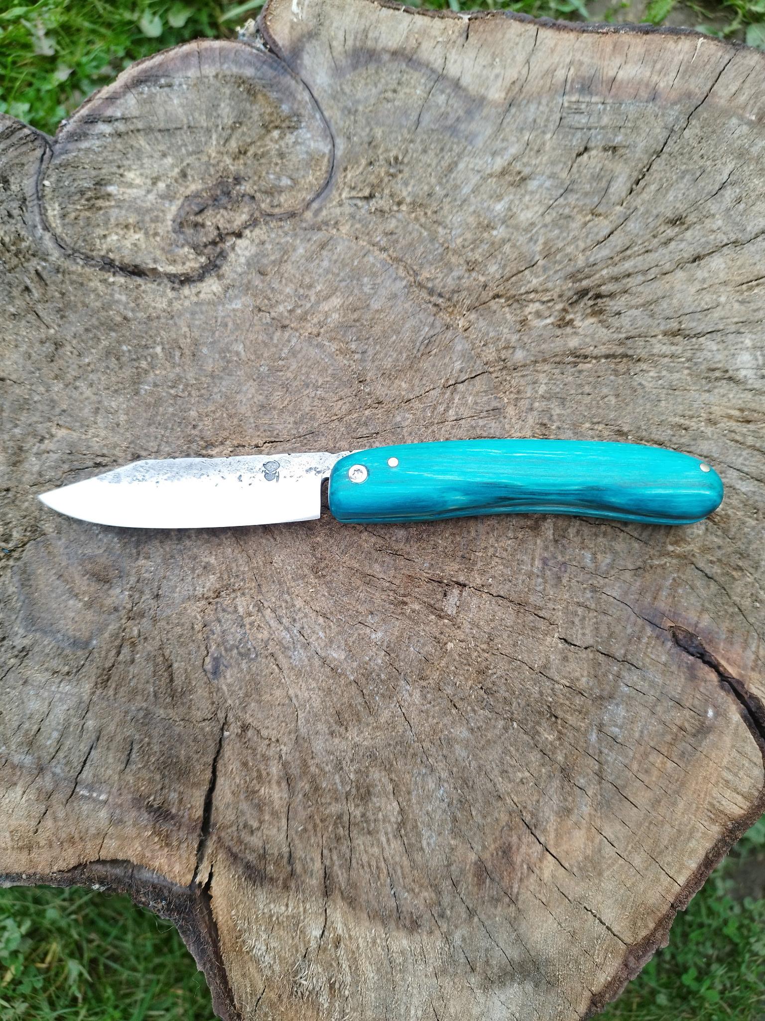 Grand Predallien : Manche en Érable échauffé Bleu stabilisation maison