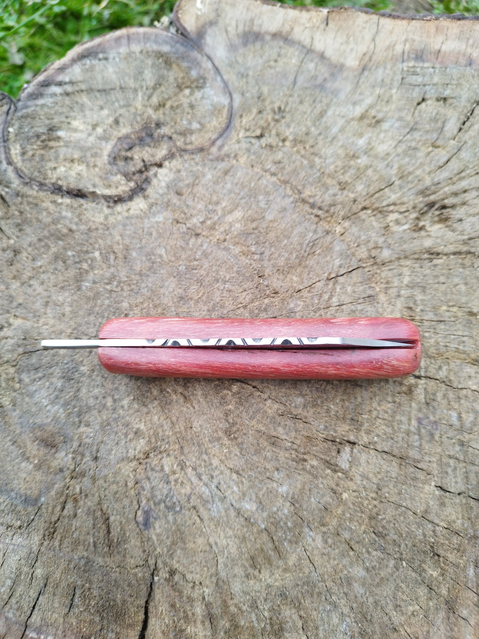 Grand Predallien : Manche en Bouleau échauffé rouge stabilisation maison