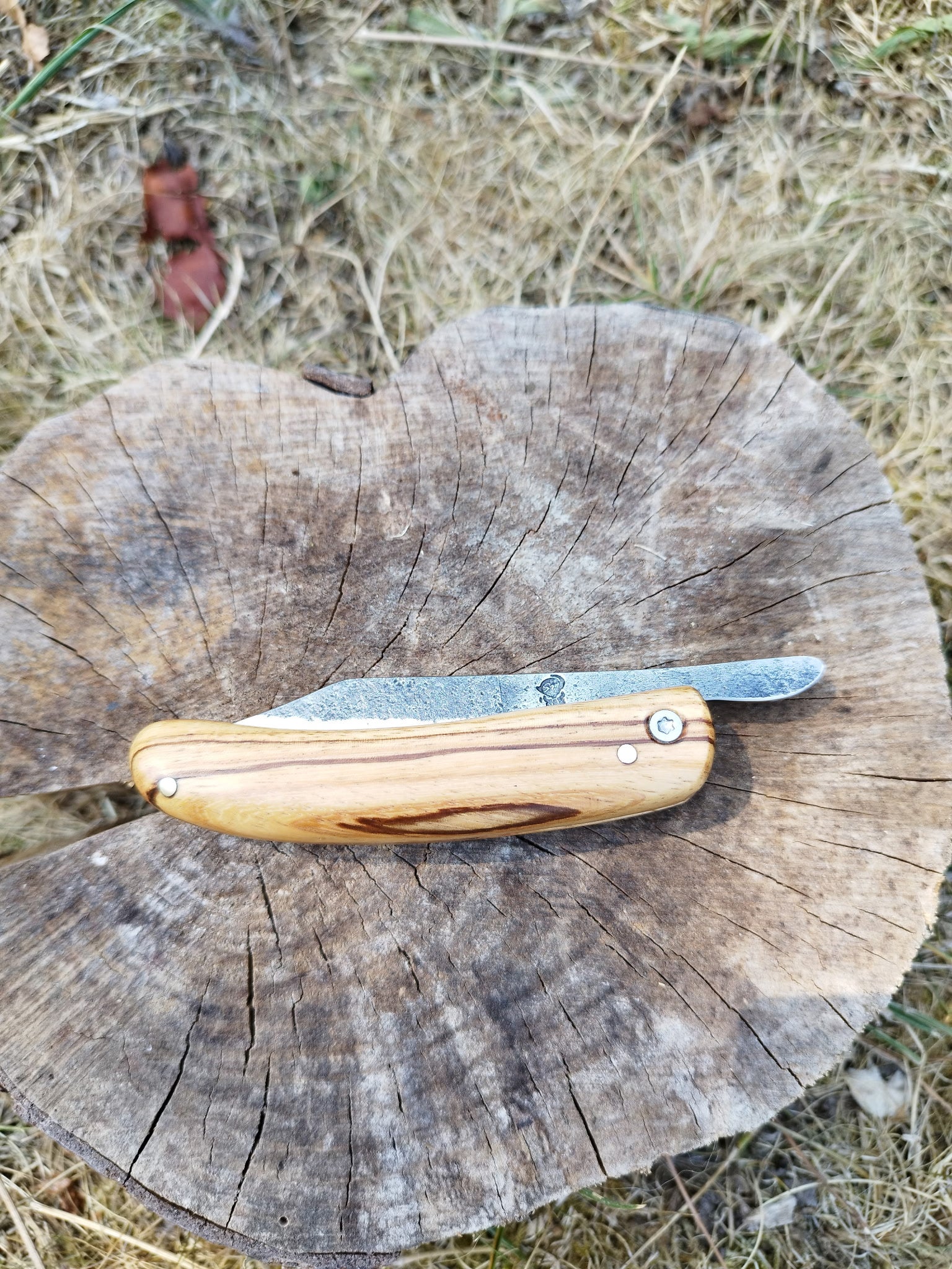 Predallien : Manche Guilloché en Bois de Zébre