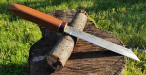 scramasaxe,, couteau, coutelas, pangermanique, viking, saxonne, wisigothique, semi-long, long tranchant, tranchant, affûtage, manche en chêne 100 ans, bois, chêne, sipo, laiton, garde, laforegaseb calvados, la forge à seb, forgeron, forge, coutellerie, coutelier, charbon, feu, calvados, Normandie, www.laforgeaseb, Tilly sur Seulles